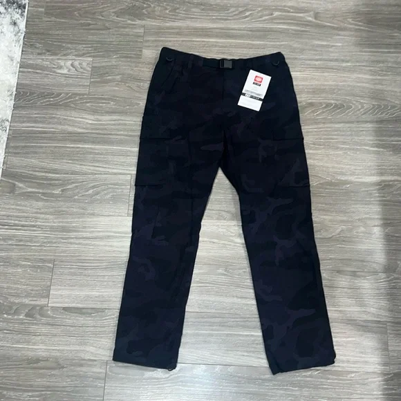 686 Traveler Cargo Pants. Size L. NWT. Black camo. - Picture 1 of 8